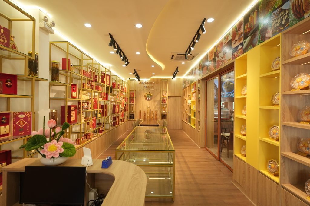 Toàn cảnh không gian showroom Thuận Phúc